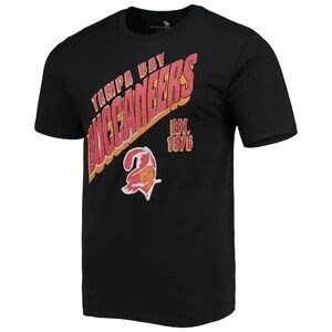 NWT Tampa Bay Buccaneers Vintage Style‎ Tee Y2K Retro NFL Streetwear